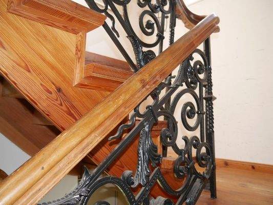 Detail Geländer Treppenhaus.jpg