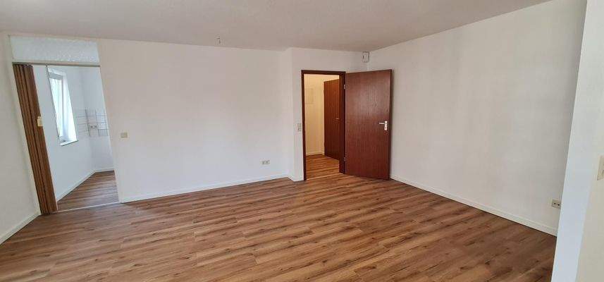 großer Wohnbereich (4).jpg