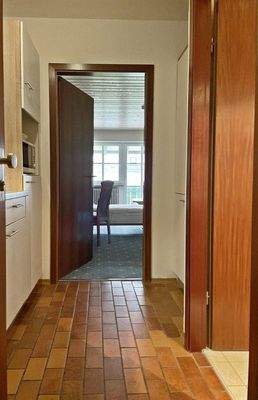 Flur mit Kochnische.jpg