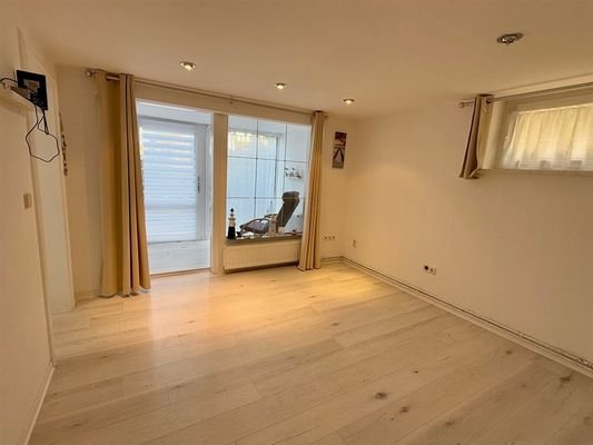 Wohnzimmer UG