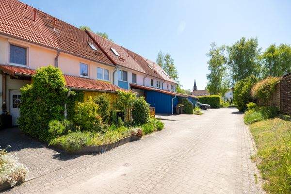 Weg vor dem Haus