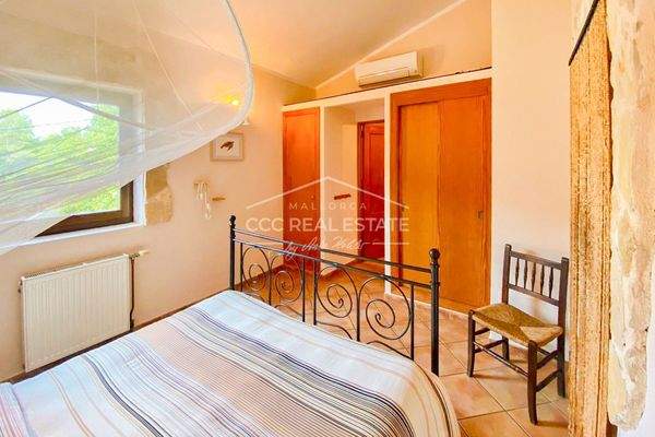 Einbauschrank und Badzimmer