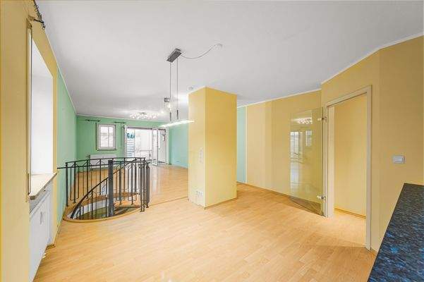 Ess-und Wohnzimmer - Blick von der Küche