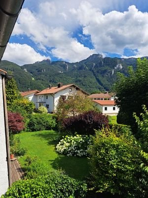 Vom Balkon Blick zur Kampenwand