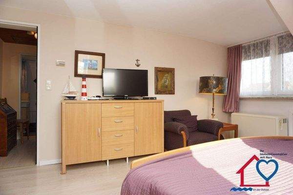 Raum 2 DG Flurbereich.JPG