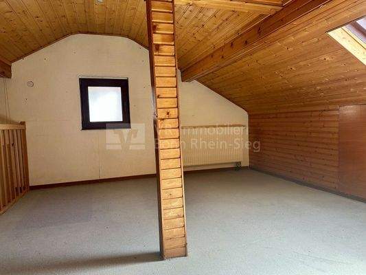 Studio Dachgeschoss.jpg