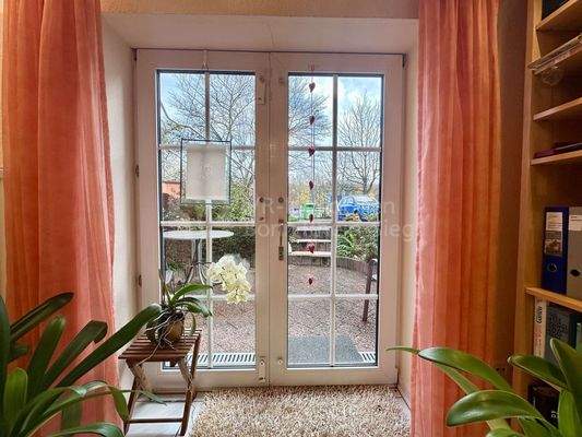 4894 Austritt auf die Terrasse KG