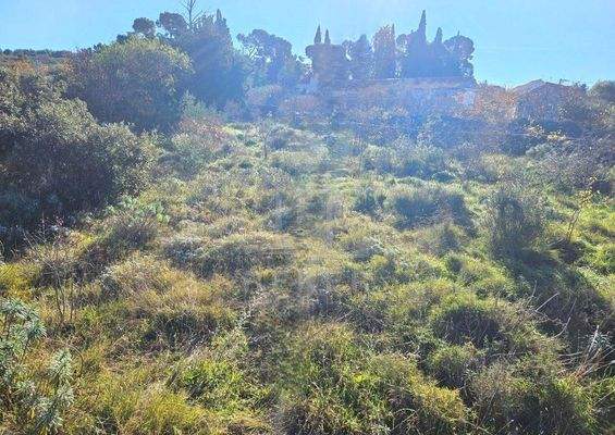 Baugrundstück in ruhiger Umgebung auf der malerischen Insel Ciovo