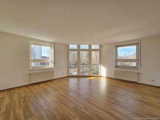 Wohnzimmer mit Pariser Fenster