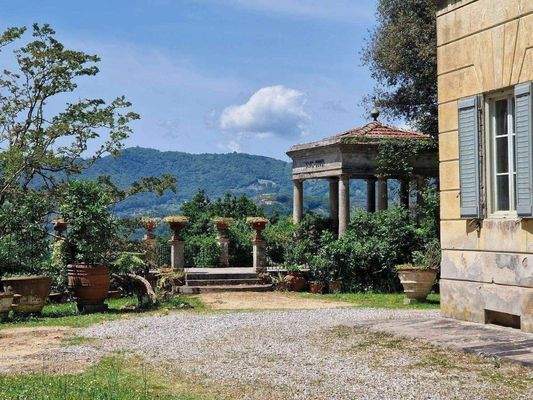 -05_Herrschaftliche VillaToskana.jpg