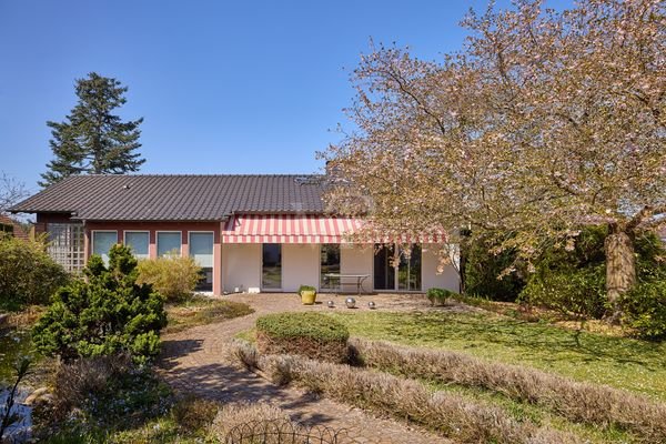 Bungalow I, Rückansicht