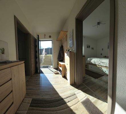 Eingangsbereich der Einliegerwohnung im  Untergeschoss 