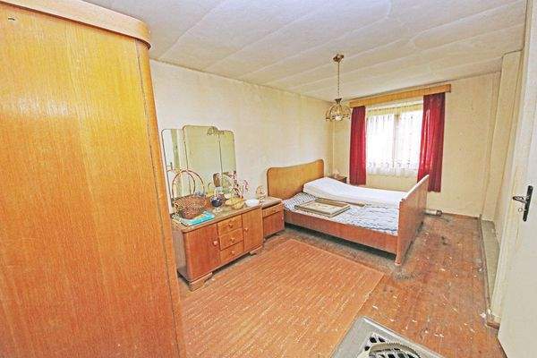 Schlafzimmer im OG (Einliegerwohnung im Klinkerbau