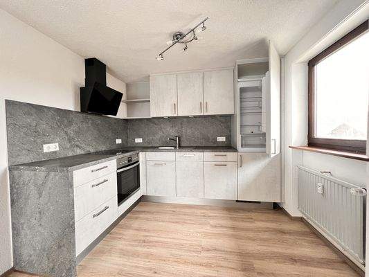 Küche mit Einbauküche