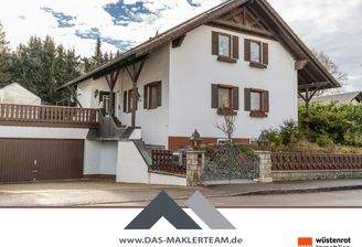 Großzügiges Wohnhaus mit Garten, Wintergarten & PV – ruhig gelegenes Raumwunder