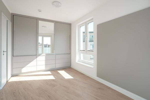 Zimmer2.2 mit Einbauschrank