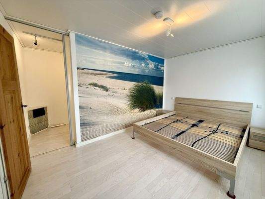 Schlafzimmer mit Ankleide OG