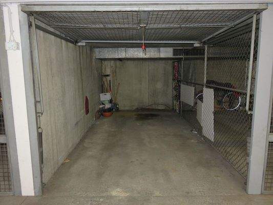 Tiefgaragen-Stellplatz