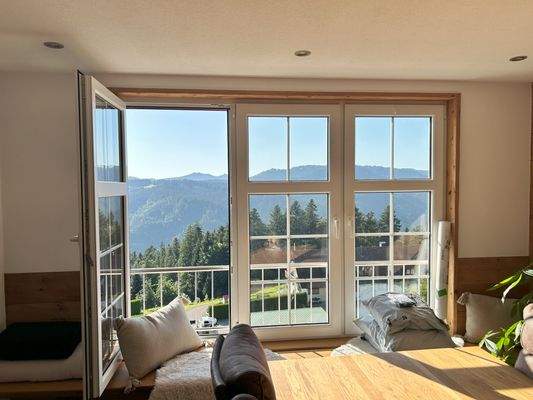 Esszimmer mit mega Blick in den Schwarzwald 