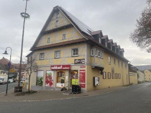 Hochwertig sanierte 5-Zimmer-Wohnung mit EINBAUKÜCHE