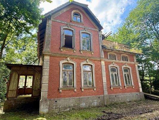 Frontansicht mit Verranda