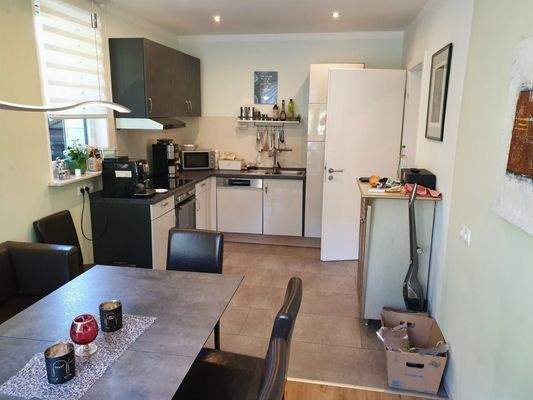 EG Küche mit Essbereich