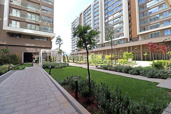 3-Bedroom Flat with Sea Views in Antalya Terra Manzara Complex