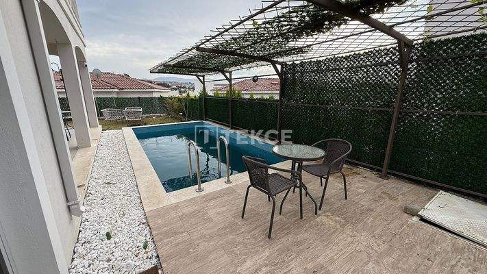 New Villa with Garden and Pool in Kuşadası Near Daily Amenities