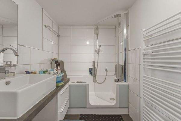 Badezimmer Hochparterre