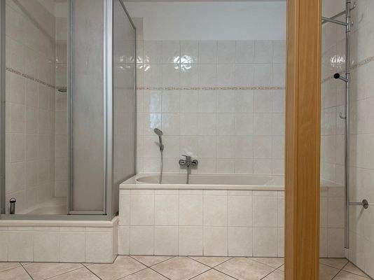 Tageslichtbad 2-Raum-Wohnung