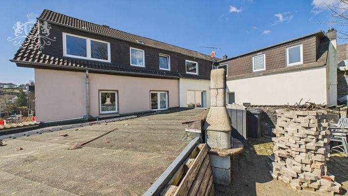 CAM01984G0-PR0457-STILL019