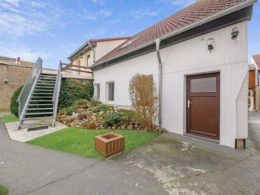 Innenhof 1 (OG-Wohnung &amp; FeWo 4)