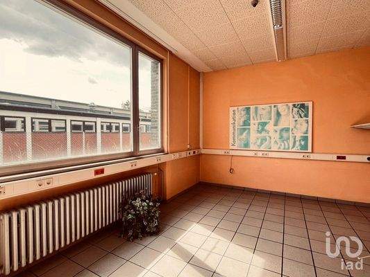 mmexport1727512221750