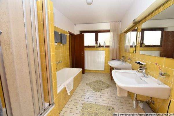 Vollbad mit separatem WC