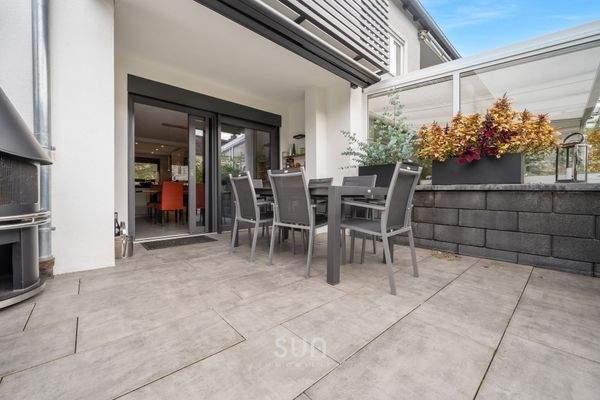 GEMÜTLICHE TERRASSE 