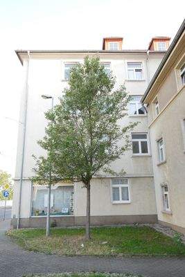 Nordfassade mit Gewerbe-EH