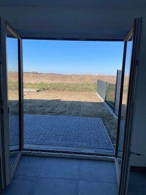 Terrasse im Erdgeschoss- Westausrichtung.JPG