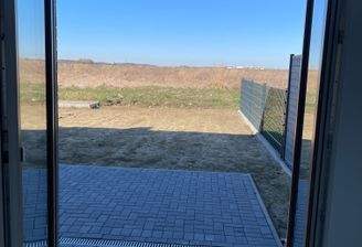 Terrasse im Erdgeschoss- Westausrichtung.JPG