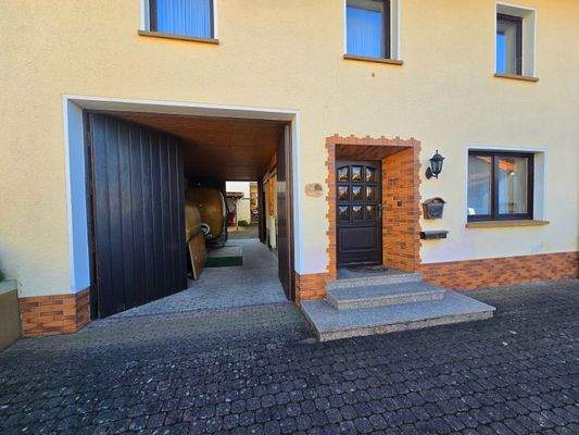 Garagendurchfahrt in den Hof