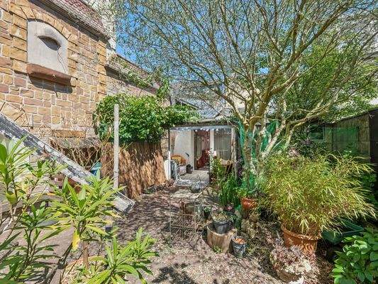 GartenansichtHinterhaus