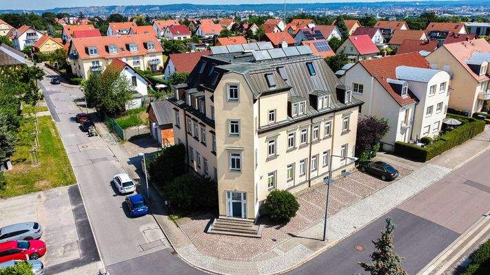 Das Haus aus der Luft betrachtet