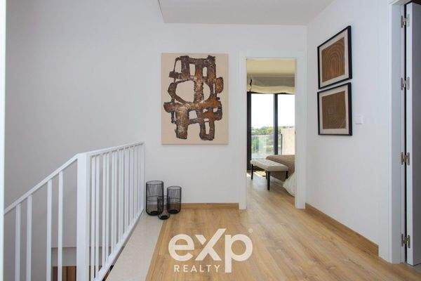 DISTRIBUIDOR PLANTA 1ª