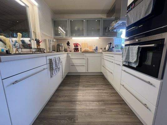 Einbauküche mit Markengeräten