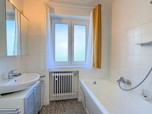 Badezimmer im Erdgeschoss