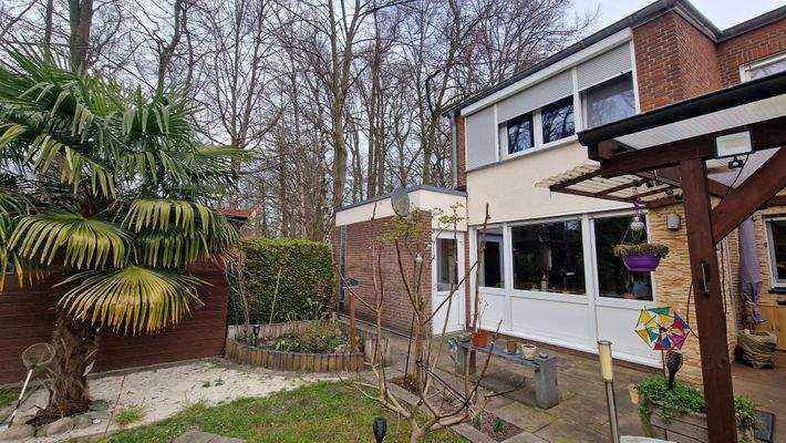 unterkellerter Anbau