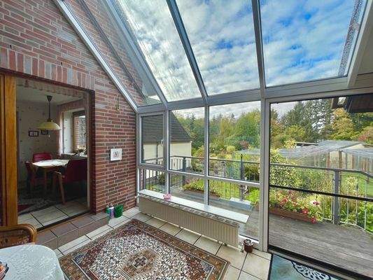 Haus vorne - Wintergarten EG