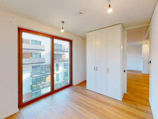 Schlafzimmer mit Einbauschrank