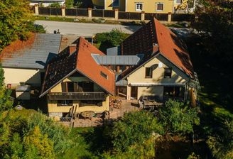 EFH mit Schwimmteich