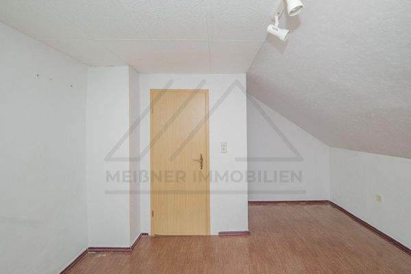 Großes Schlafzimmer