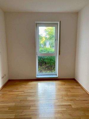 Kinder-/Arbeitszimmer